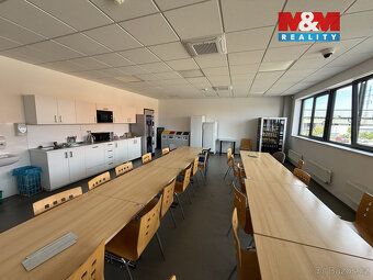 Nabízíme Vám k pronájmu výrobní halu o ploše cca 7 860 m². J