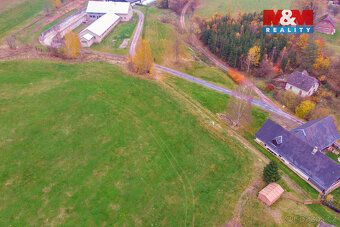 Nabízíme k prodeji krásnou zahradu o výměře 949 m² v katastr