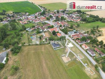 Včetně stavebního povolení, projektu, plus 1.000.000,- za po