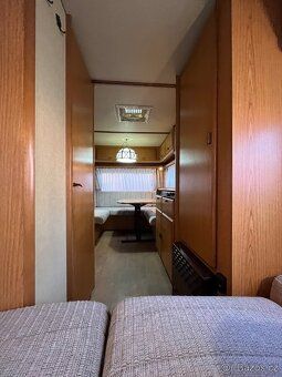 Pronajmu krásný čistý a suchý karavan tovární výroby Hymer E