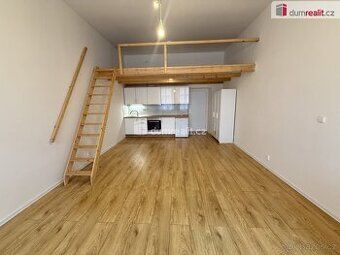 Nabízíme k pronájmu byt 4+1 o velikosti 96 m2 s garáží. Nach