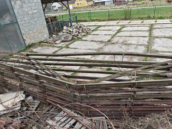 Prodám ocelovou montovanou konstrukci 12m širokou a cca 35m 