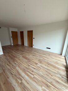 Nabízím k PRODEJI úplně nový moderní byt 2+kk+BALKON o celko