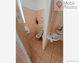 Nabízíme pronájem moderní kanceláře o výměře 62m2. Kancelář 