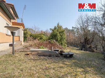 Prodej samostatného cihlového rodinného domu na okraji obce 