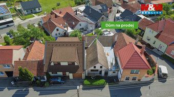Nabízíme k prodeji rodinný dům o dispozici 2+1 s užitnou plo