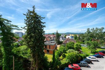 Prodáváme byt 2+1 o užitné ploše 57 m² v cihlovém domě na ok