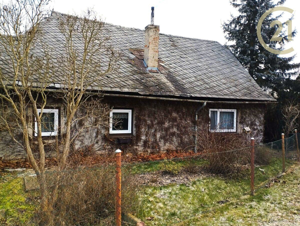 Exkluzivně vám nabízíme ke koupi samostatně stojící rodinný 