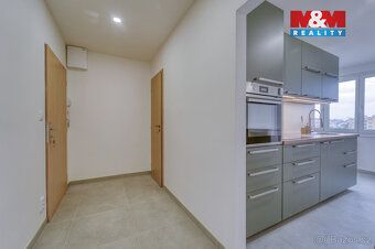 Nabízíme k dlouhodobému pronájmu útulný byt 1+1 v klidné čás