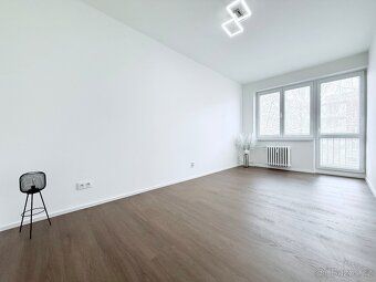 Stylový byt 2+kk po rekonstrukci, 54 m², klidná lokalita u B