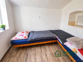 Nabízíme k prodeji prostorný patrový rodinný dům o užitné pl