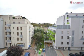 , prodej 1+1 37m² P10 Strašnice, U hranic. Byt v 5. (předpos