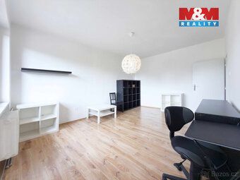 Nabízíme k prodeji byt 2+1 v osobním vlastnictví s lodžií, k