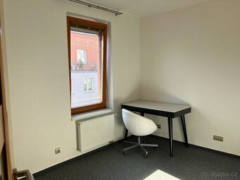 Majitel nabízí k pronájmu prostorný byt pro rodinné bydlení 