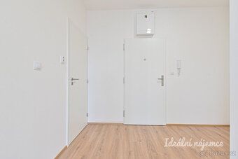 K dlouhodobému podnájmu nabízíme moderní byt o dispozici 2+k