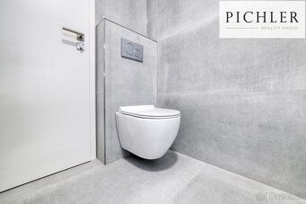 Nabízíme k pronájmu moderní byt o dispozici 2+kk a podlahové