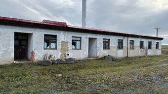 Nabízím k pronájmu komerční a skladové prostory v obci Chráš