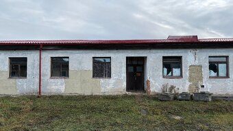 Nabízím k pronájmu komerční prostory v obci Chrášťany u Rako
