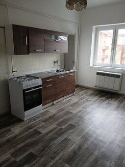 Nabízím k pronájmu útulný byt 1+1 o velikosti 36 m² na ulici