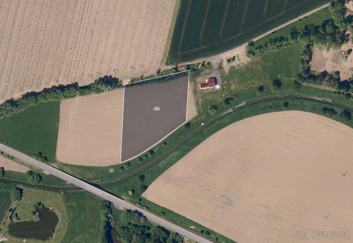 V katastrálním území Čechy, okres Přerov, nabízíme ke koupi 