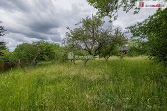 , prodej 2 stavebních pozemků každý o výměře 917 m² v osobní