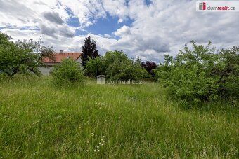 , prodej 2 stavebních pozemků každý o výměře 917 m² v osobní