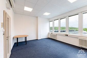 Nabízíme k pronájmu klimatizovaný kancelářský prostor o výmě