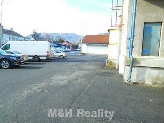 Pronájem skladovacího, výrobního prostoru o výměře 40 m2 v 1