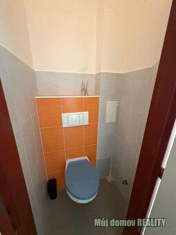 Nabízíme k pronájmu světlý byt o dispozici 1+1 a celkové vým