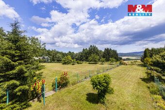Pozemek 5000 m2 v Hronově. Pozemek je ideální k pronájmu pro