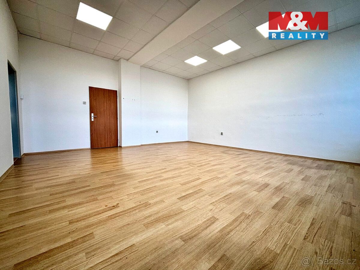Nabízíme k pronájmu kancelářské prostory o užitné ploše 35 m