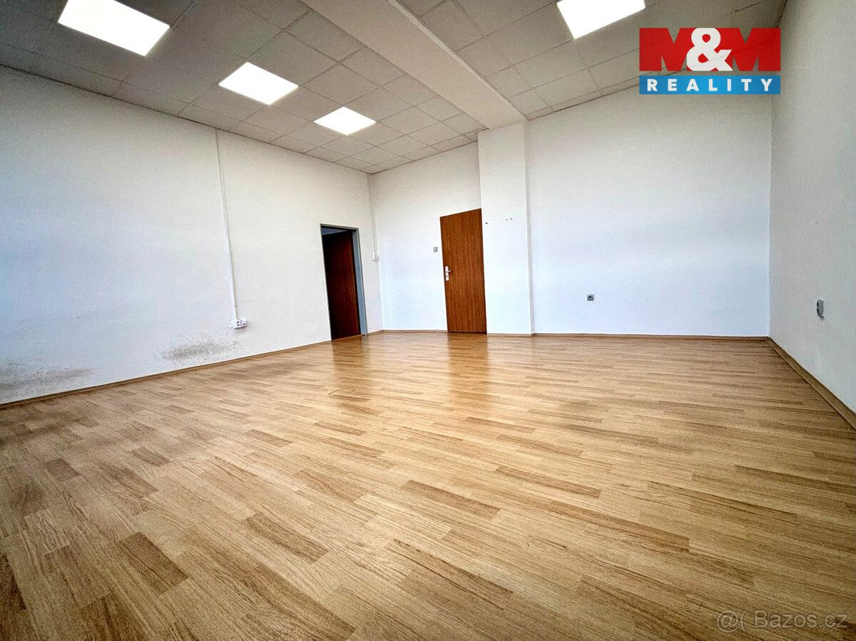 Nabízíme k pronájmu kancelářské prostory o užitné ploše 35 m