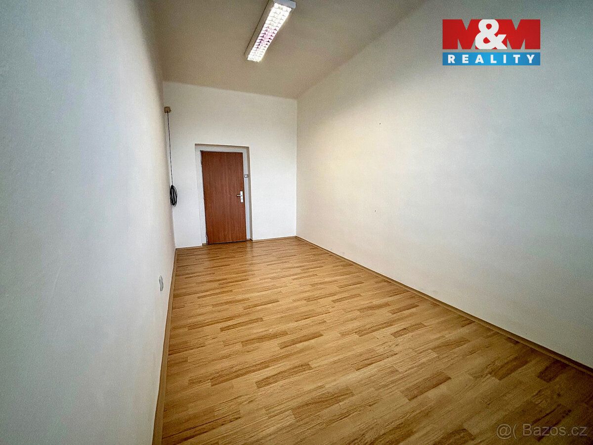 Nabízíme k pronájmu kancelářské prostory o velikosti 16 m² v
