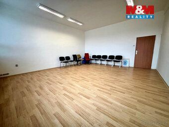 Nabízíme k pronájmu kancelářské prostory o výměře 35 m² v ce