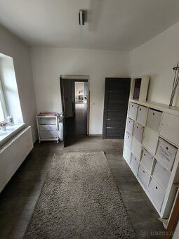 Nabízíme prodej rodinného domu o dispozici 5+1 s garáží v ob