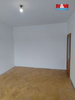 Nabízíme k prodeji prostorný byt 2+1 o užitné ploše 50 m² v 