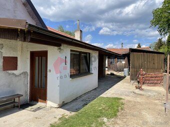 Nabízíme k pronájmu útulný dům 2+1 v malebné obci Strojetice