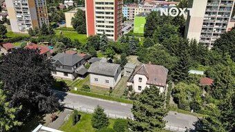 Nabízím Vám k prodeji rodinný dům s garáží o dispozici 5+1 s