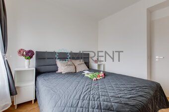 Nabízíme k dlouhodobému pronájmu moderní, krásně zařízený zr