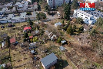 Nabízíme k prodeji zahradu o výměře 260 m² v klidné zahrádká