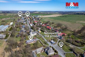 Nabízíme k prodeji cihlovou komerční nemovitost o užitné plo