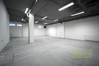 Nabízíme k pronájmu nezařízenou kancelář č. 4.14 o ploše 35,