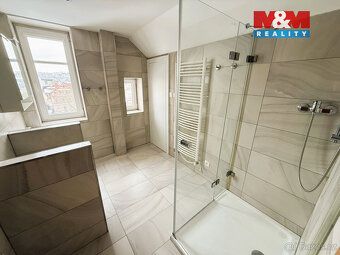 Nabízíme k pronájmu slunný byt 2+kk o velikosti 69 m², nachá