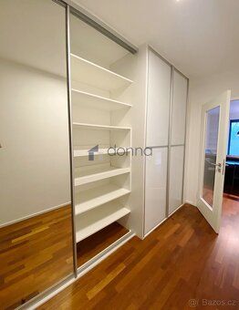 Nabízíme k pronájmu plně vybavený byt 2+kk, o ploše 50m2, v 