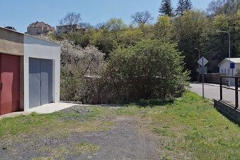 Pronajmu suchou řadovou garáž v Čejeticích v Mladé Boleslavi