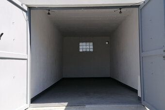 Pronajmu suchou řadovou garáž v Čejeticích v Mladé Boleslavi