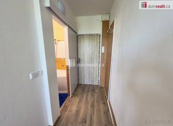 Nájem + sluźby 3500 Kč. Elektřina bude na majitele. , pronáj