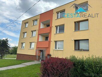 Ev.č. 01092 Nabízíme k pronájmu moderní byt 2+1 v centrální 