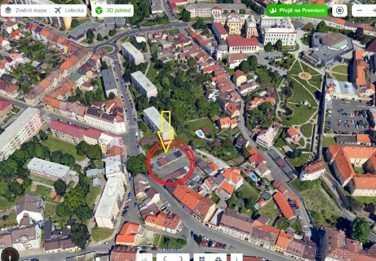 Pronajmu dlouhodobě garáž blízko náměstí v Litoměřicích. Jed