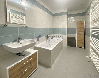 Pronájem pěkného bytu 3+kk, plocha 75 m2 + balkon 9 m2, umís